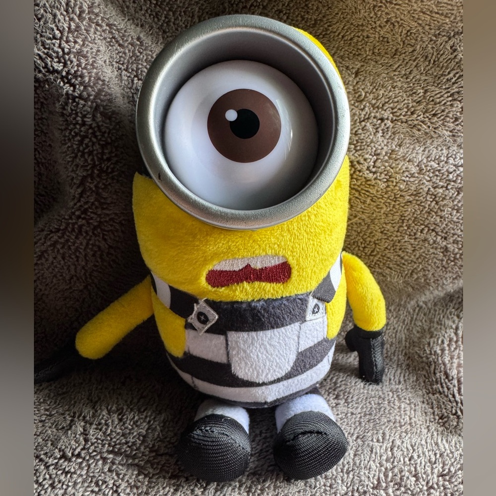 TY Beanie Babies Despicable Me 3 Carl Minion Stripes Plush